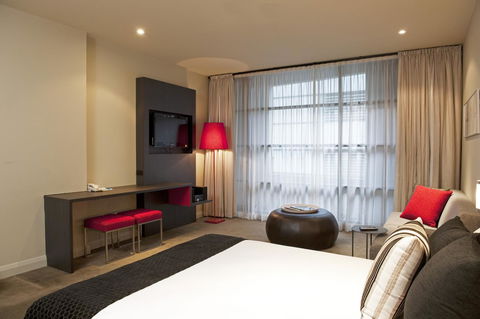 Mantra Hindmarsh Square - Tourism Townsville 1