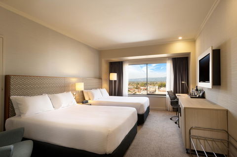 Stamford Grand Adelaide - Tourism Townsville 6