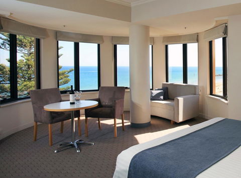 Stamford Grand Adelaide - Tourism Townsville 5