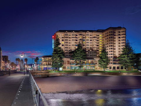 Stamford Grand Adelaide - Tourism Townsville 0