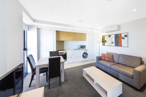 IStay Precinct Adelaide - Tourism Townsville 13