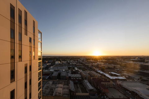 IStay Precinct Adelaide - Tourism Townsville 6