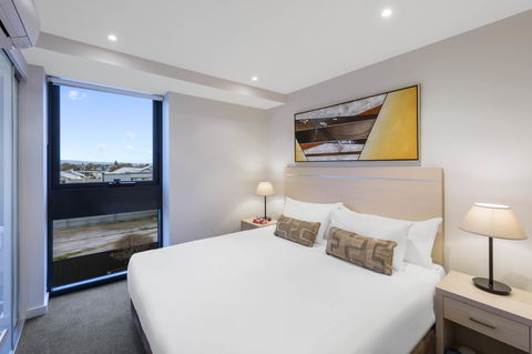 IStay Precinct Adelaide - Tourism Townsville 1