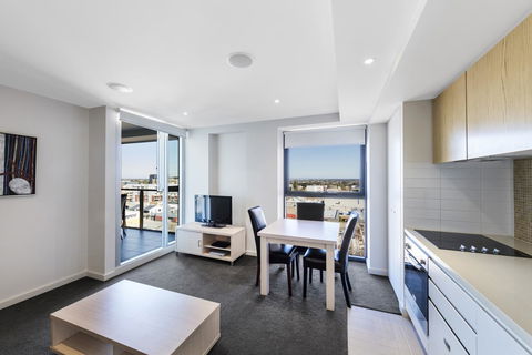 IStay Precinct Adelaide - Tourism Townsville 5