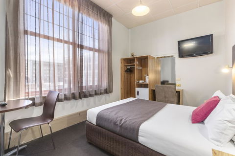 Adelaide Paringa - Tourism Townsville 3