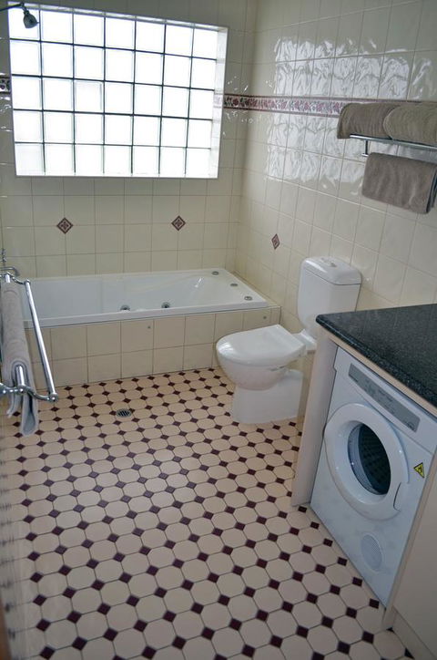Arkana Motor Inn & Terrace Apartments - Tourism Townsville 32