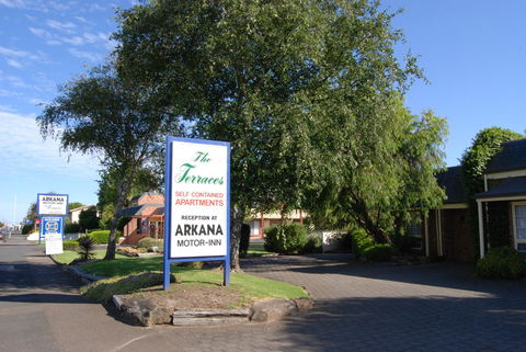 Arkana Motor Inn & Terrace Apartments - Tourism Townsville 29