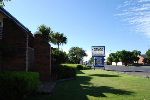 Arkana Motor Inn & Terrace Apartments - Tourism Townsville 43