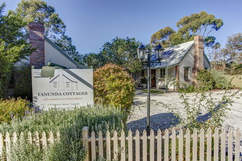 Tanunda Cottages - Tourism Townsville 0