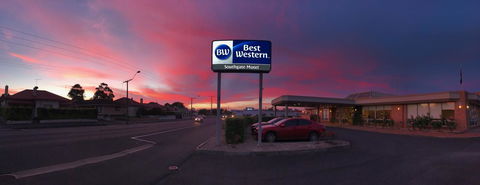 Southgate Motel - Tourism Townsville 0