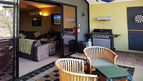 Riverview Rise Retreats - Tourism Townsville 10