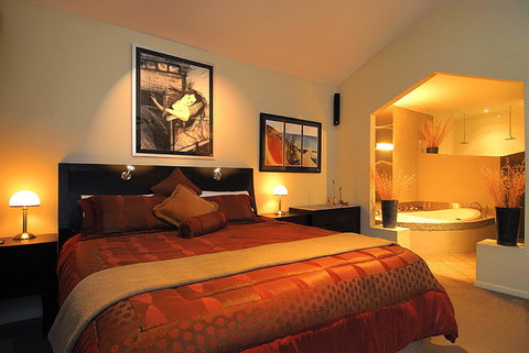 Riverview Rise Retreats - Tourism Townsville 2