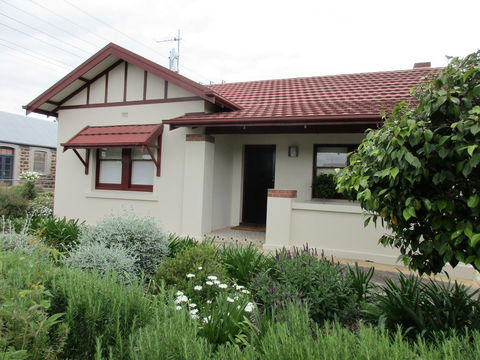 Mataro Cottage - Tourism Townsville 0
