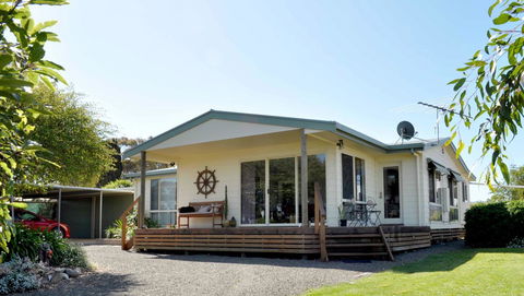Admirals Inn - Tourism Townsville 4