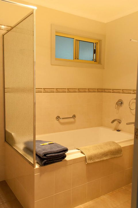 Admirals Inn - Tourism Townsville 20