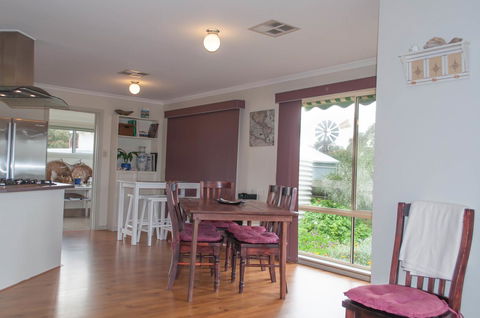 Admirals Inn - Tourism Townsville 7