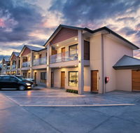 Renmark Holiday Apartment - Tourism Townsville
