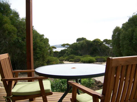 Mallee Bark Retreat - Tourism Townsville 2