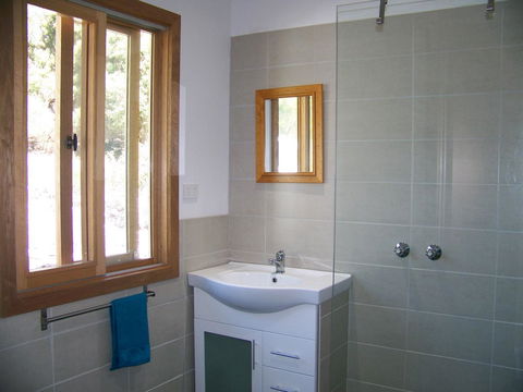 Mallee Bark Retreat - Tourism Townsville 8