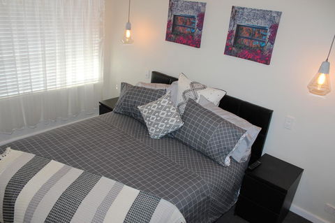Christophers Villa - Tourism Townsville 16