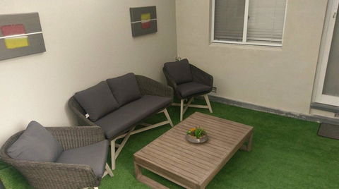 Christophers Villa - Tourism Townsville 10