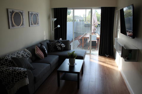Christophers Villa - Tourism Townsville 38
