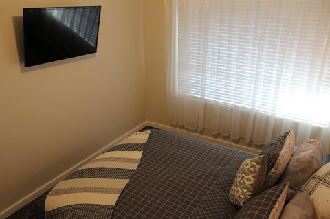 Christophers Villa - Tourism Townsville 17