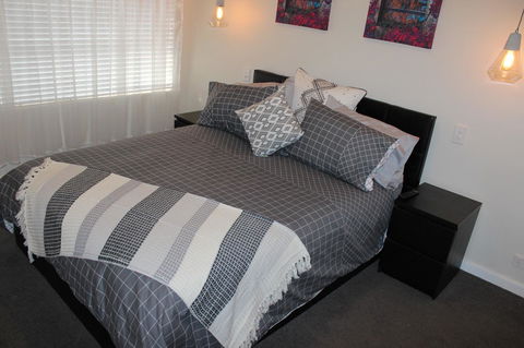 Christophers Villa - Tourism Townsville 12