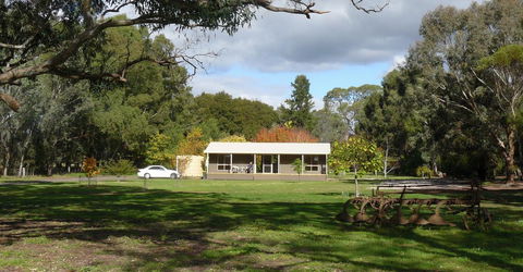 Camawald Coonawarra Cottage B&B - Tourism Townsville 0