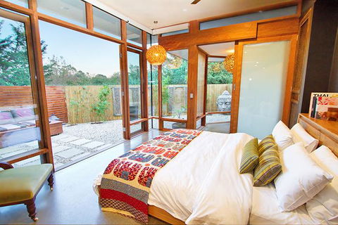 Sticky Rice Villas - Tourism Townsville 2