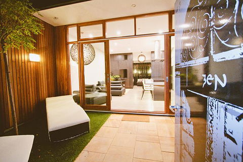 Sticky Rice Villas - Tourism Townsville 19