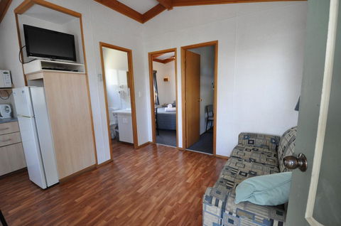 Beachside Holiday Park - Tourism Townsville 8
