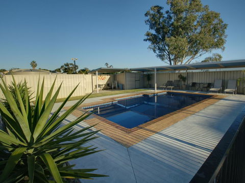 DBJ Holiday Units - Tourism Townsville 2