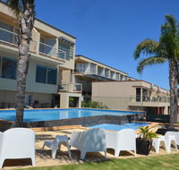 The Bluff Resort Apartments - Tourism Townsville