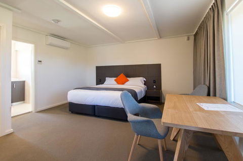 Mick O\'Sheas - Tourism Townsville 29
