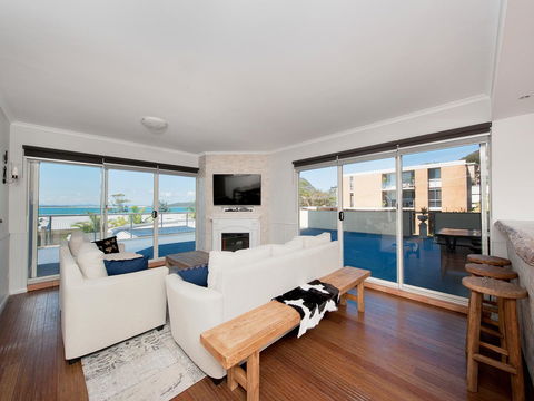 Ramada Resort By Wyndham Shoal Bay - Tourism Townsville 11