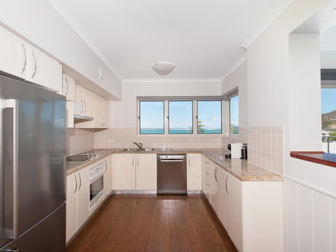 Ramada Resort By Wyndham Shoal Bay - Tourism Townsville 8