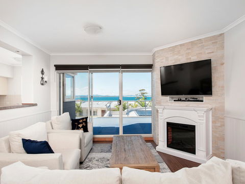 Ramada Resort By Wyndham Shoal Bay - Tourism Townsville 10