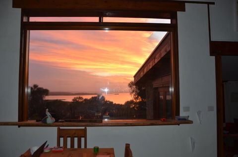 Of Stone & Wood Guesthouse - Tourism Townsville 23