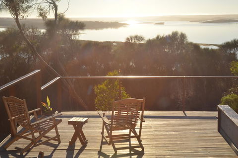 Of Stone & Wood Guesthouse - Tourism Townsville 21