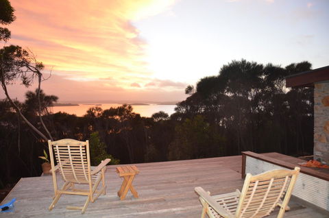 Of Stone & Wood Guesthouse - Tourism Townsville 24