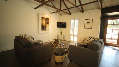Irongate Studio B&B - Tourism Townsville 16