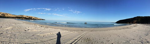 Middle River Beach House - East & West House - Tourism Townsville 18