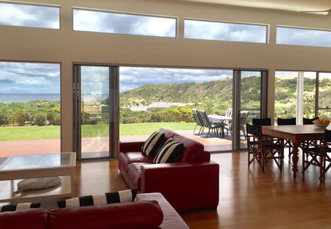 Middle River Beach House - East & West House - Tourism Townsville 5