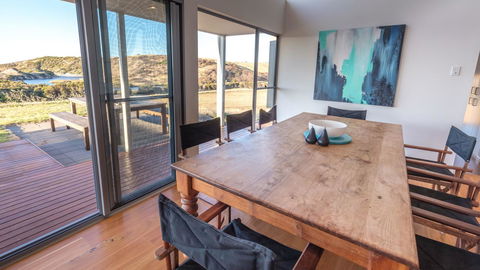 Middle River Beach House - East & West House - Tourism Townsville 8