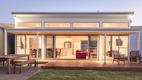 Middle River Beach House - East & West House - Tourism Townsville 7