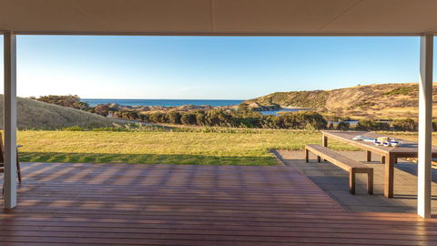 Middle River Beach House - East & West House - Tourism Townsville 17