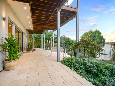 Muse On The Murray - Tourism Townsville 31