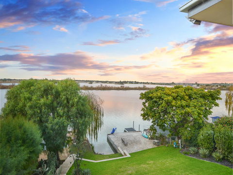 Muse On The Murray - Tourism Townsville 18