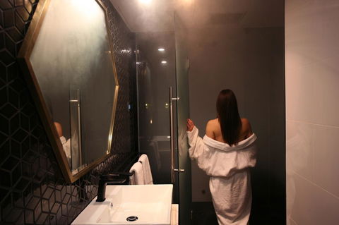 Ellen Hotel - Tourism Townsville 6